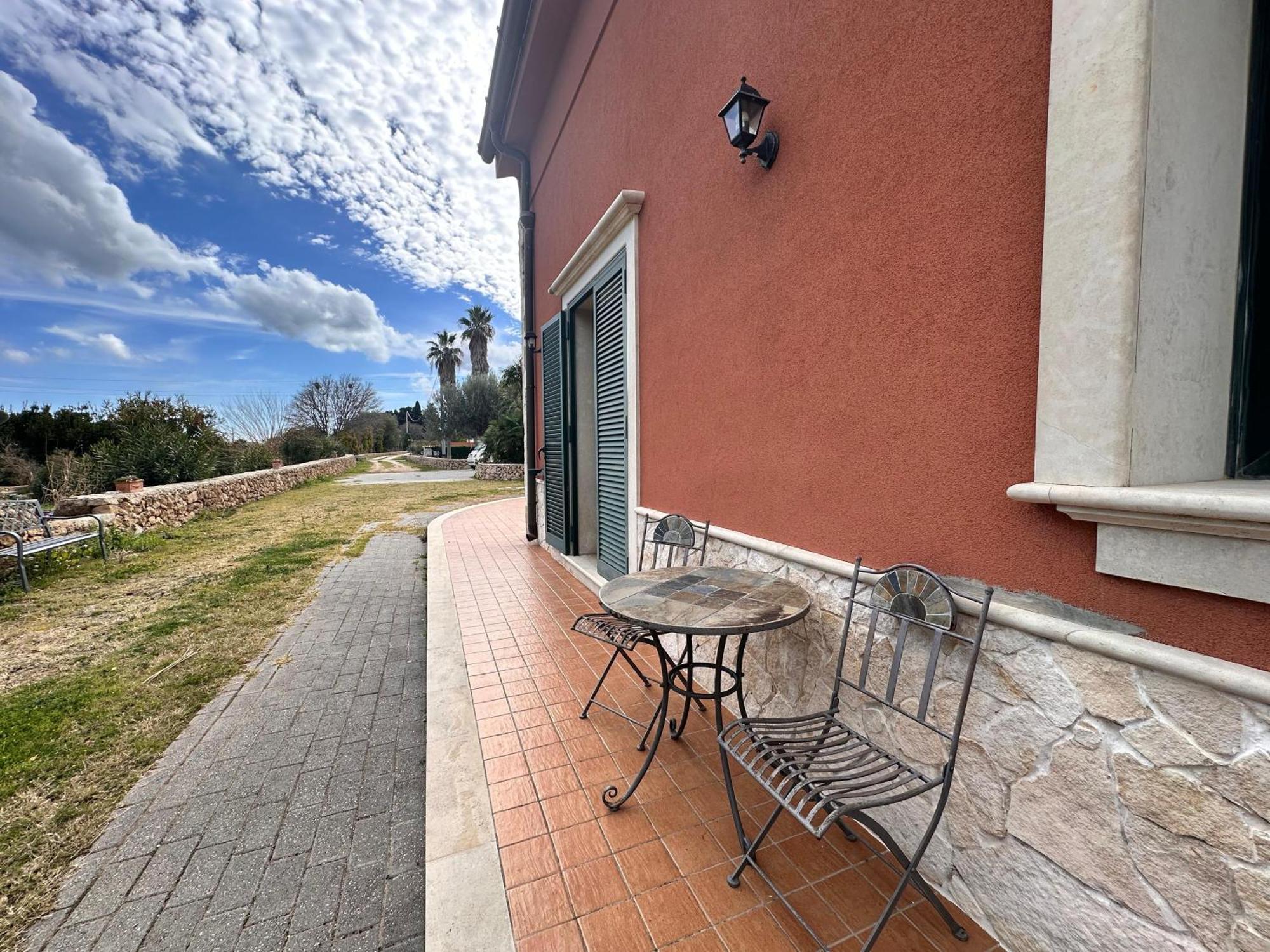 Al Palmento Cruillas Bed & Breakfast 2*